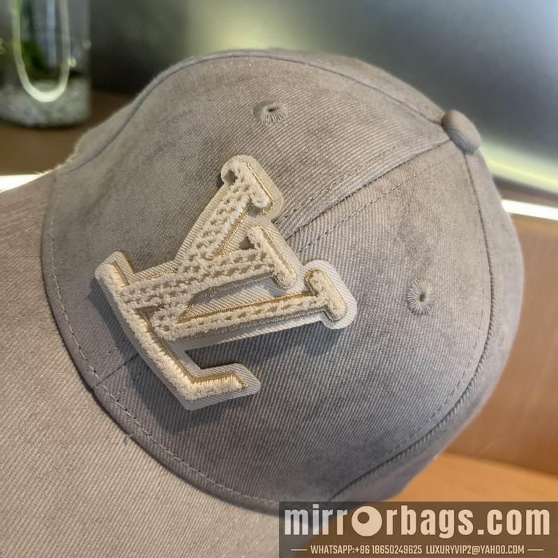Replica LV cap 121405