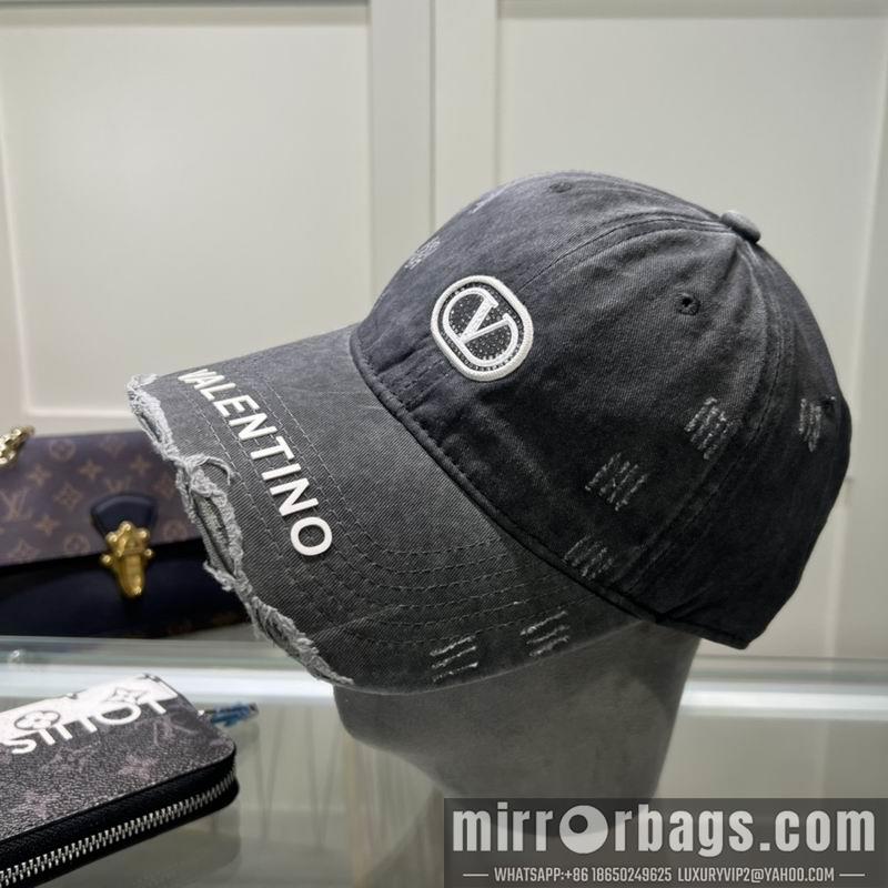 Replica Valentino Hat 042701