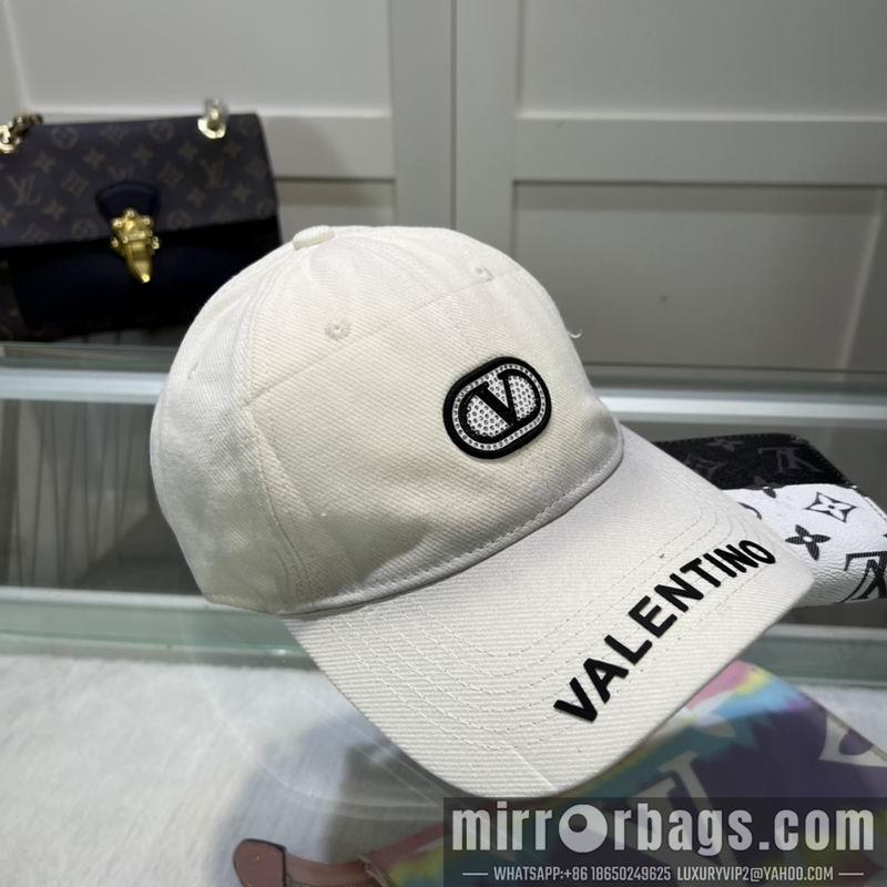 Replica Valentino Hat dx02