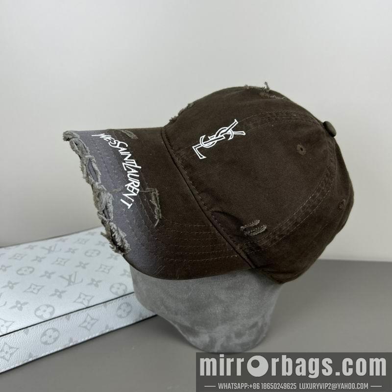 Replica YSL cap dx34