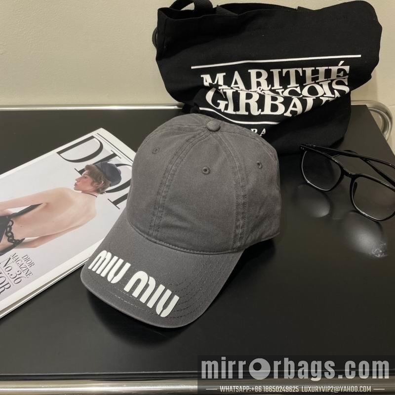 Replica Miumiu cap dx26