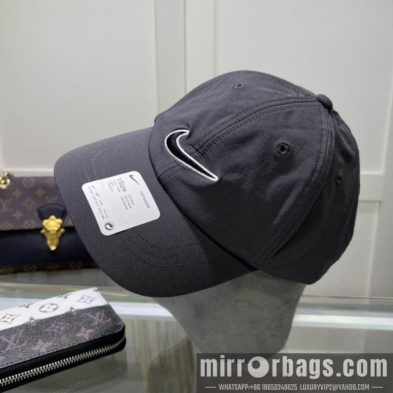 Replica Nike cap dx06