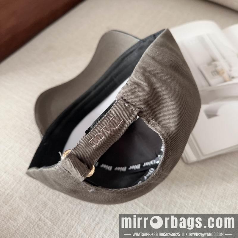 Replica Dior cap dx09