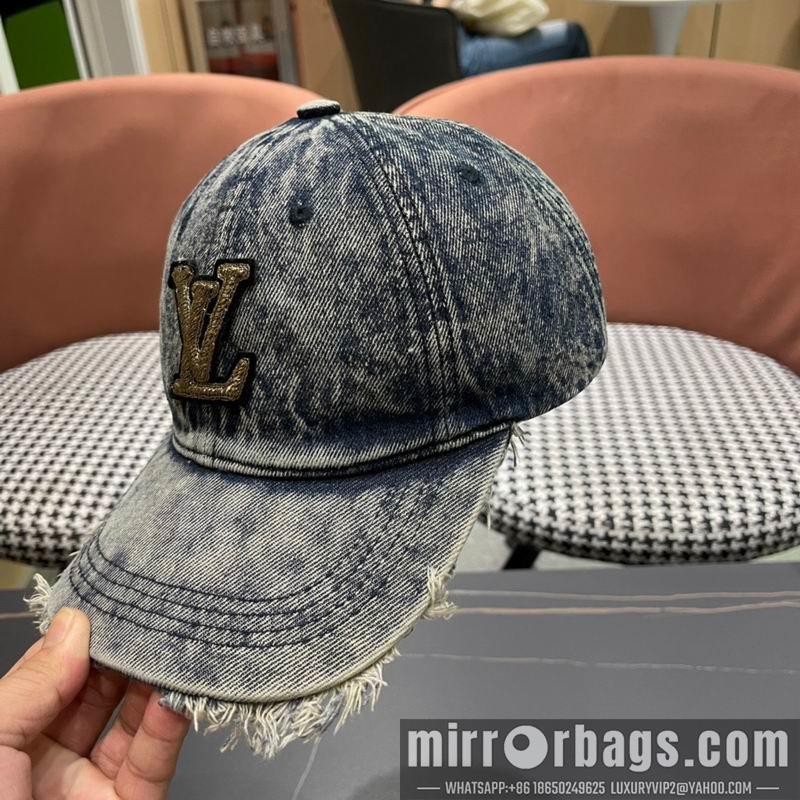 Replica LV cap 071302