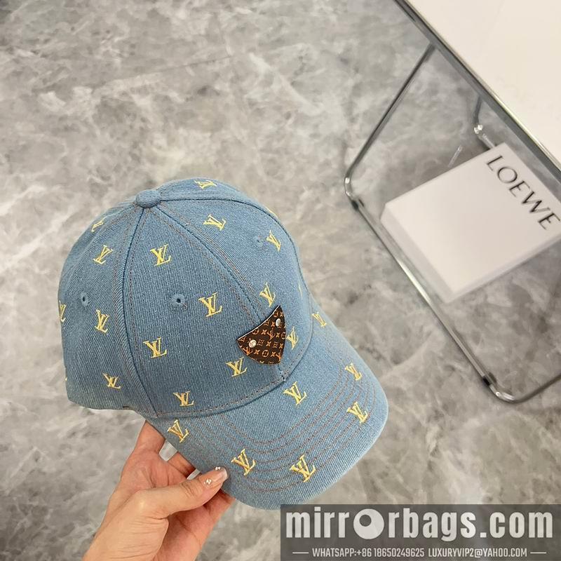 Replica LV cap 082605