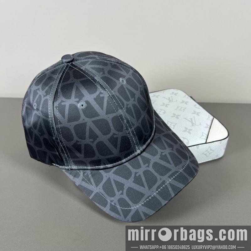 Replica Valentino Hat dx03