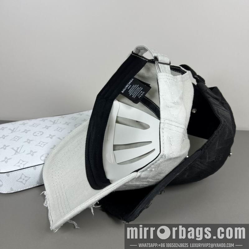 Replica Balenciaga cap dx40