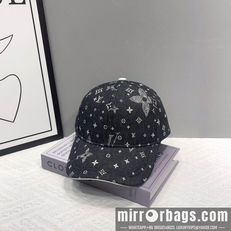Replica LV cap hm09