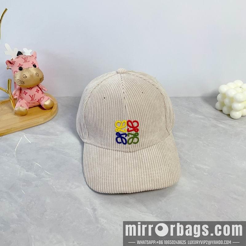 Replica Loewe cap dx15