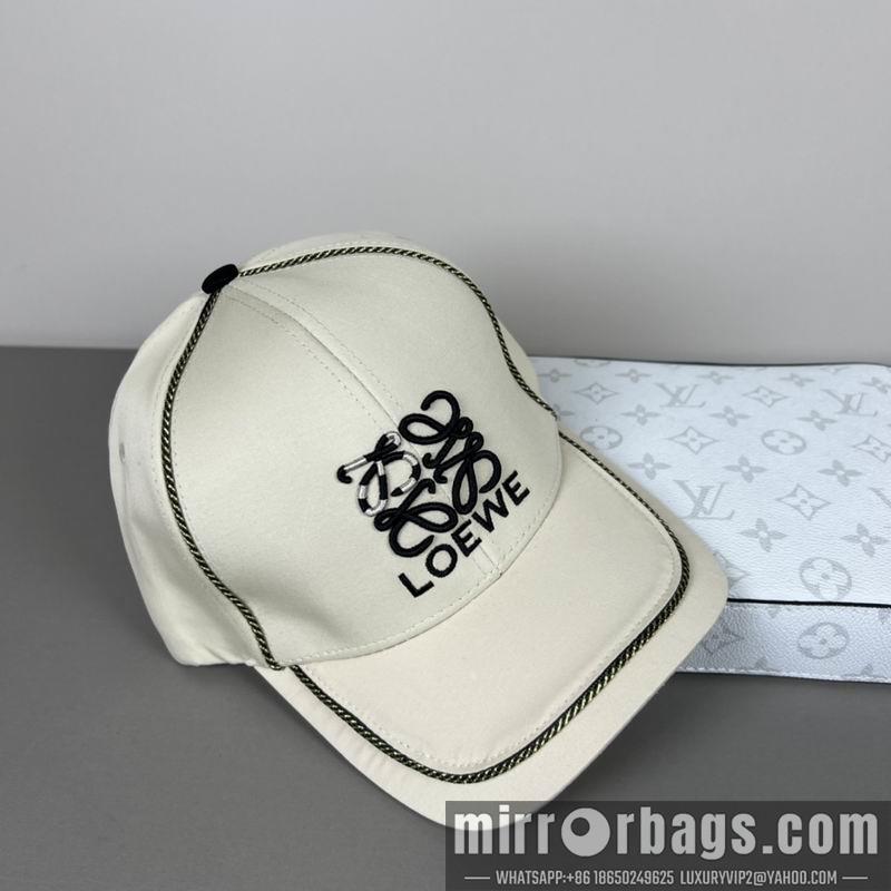 Replica Loewe cap dx47