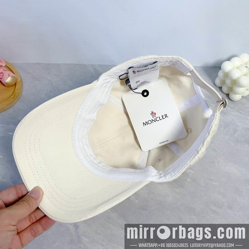 Replica Moncler cap dx07