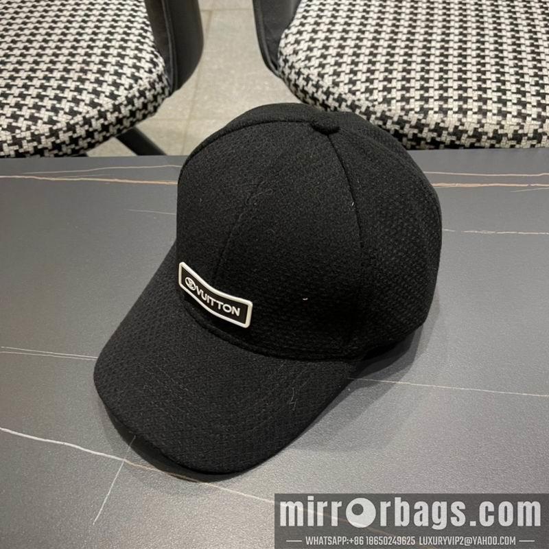 Replica LV cap 010701