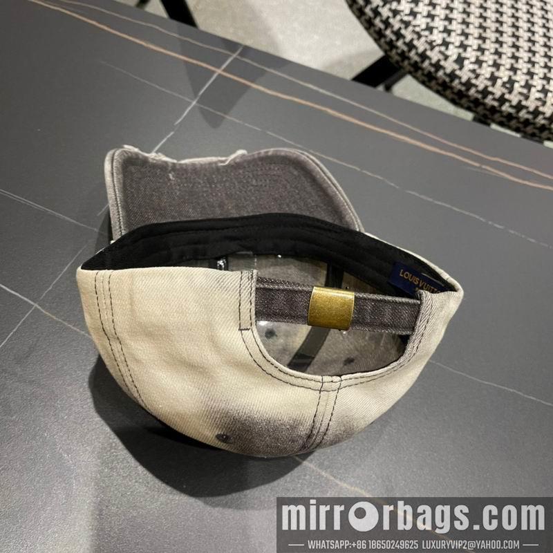 Replica LV cap 092201