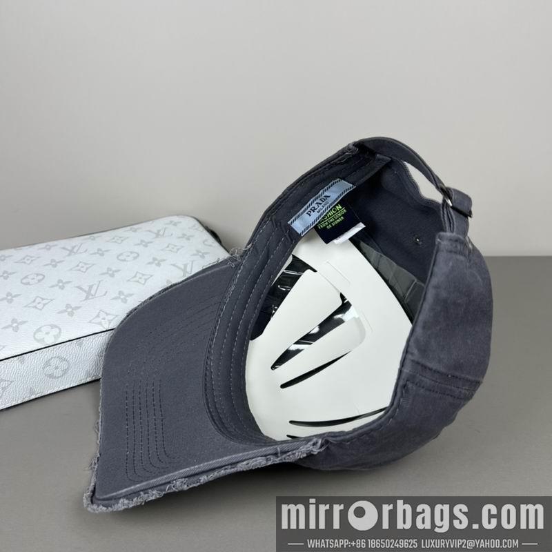 Replica Prada cap dx30