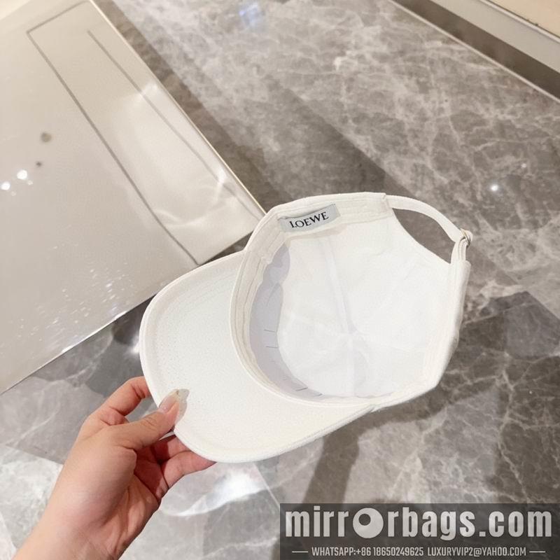 Replica Loewe cap dx44