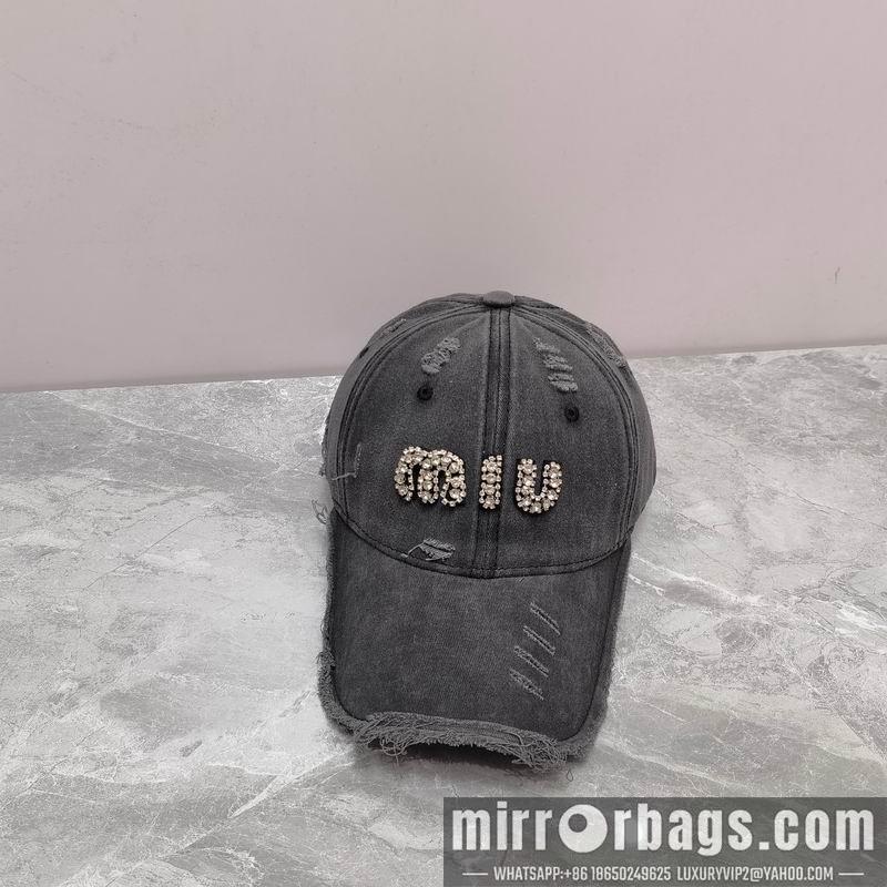 Replica Miumiu cap dx09