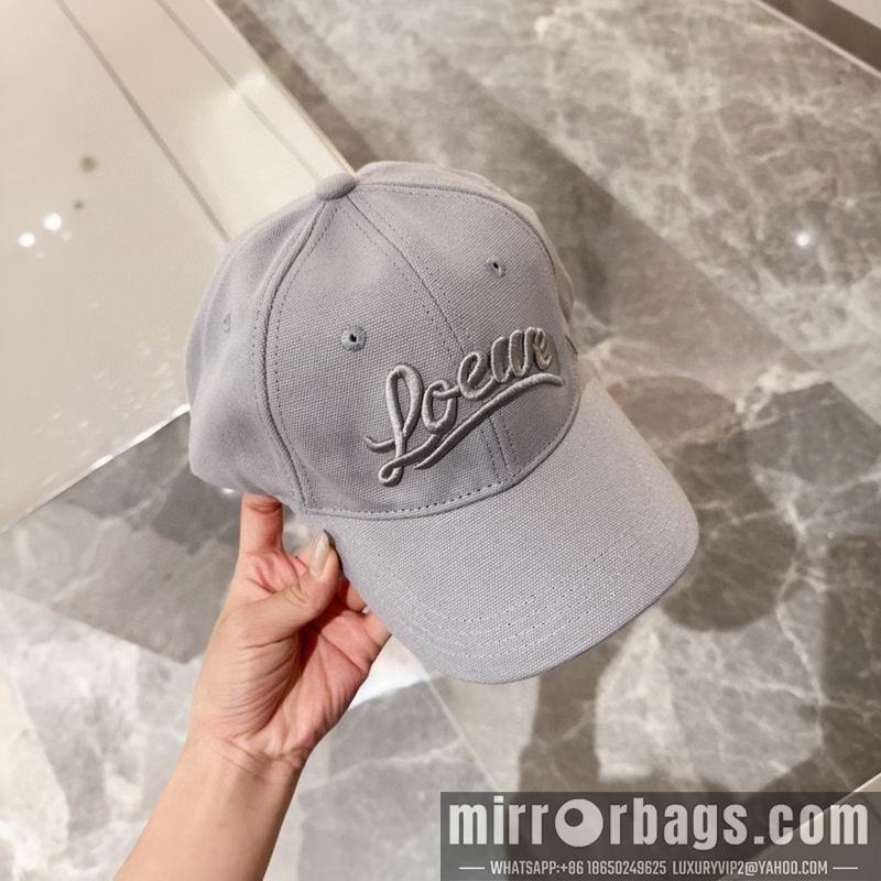 Replica Loewe cap dx44