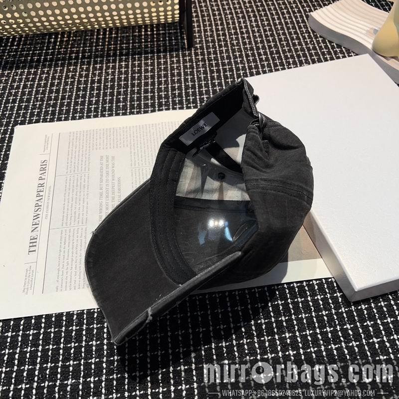 Replica Loewe cap dx08