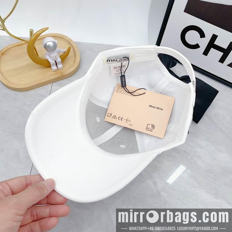 Replica Miumiu cap dx08