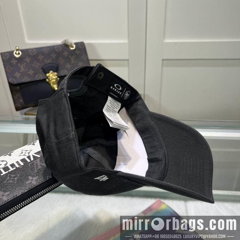 Replica Other cap dx19