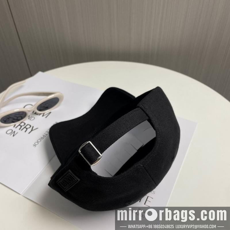 Replica Loewe Hat dx33