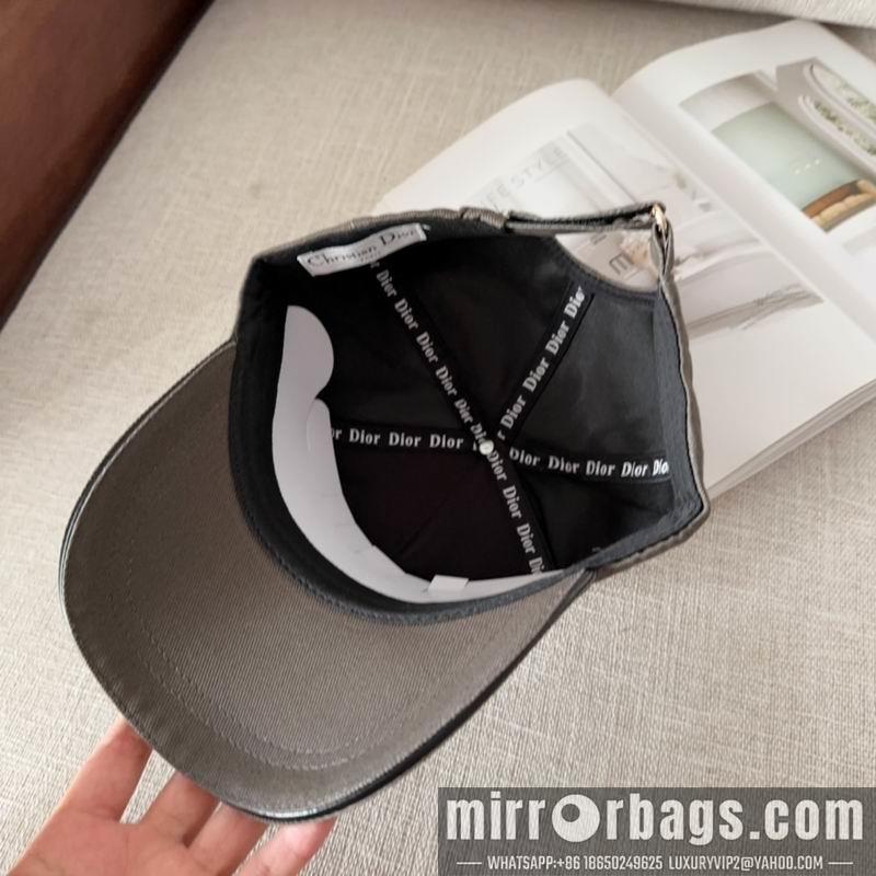 Replica Dior cap dx09