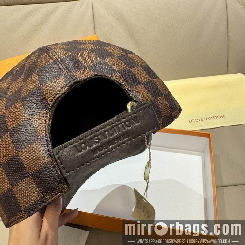 Replica LV cap 091403