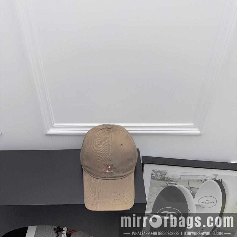 Replica LV Hat 042704