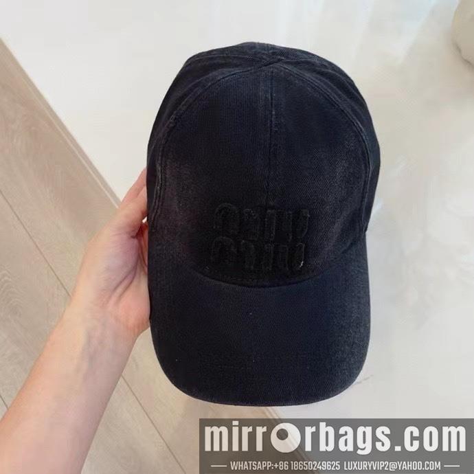 Replica Miumiu cap 091402