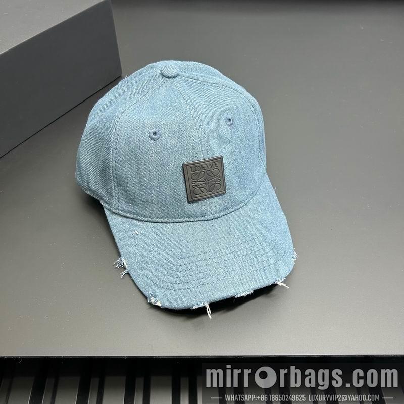 Replica Loewe cap dx38