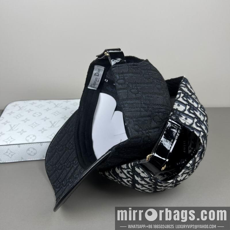 Replica Dior cap dx24