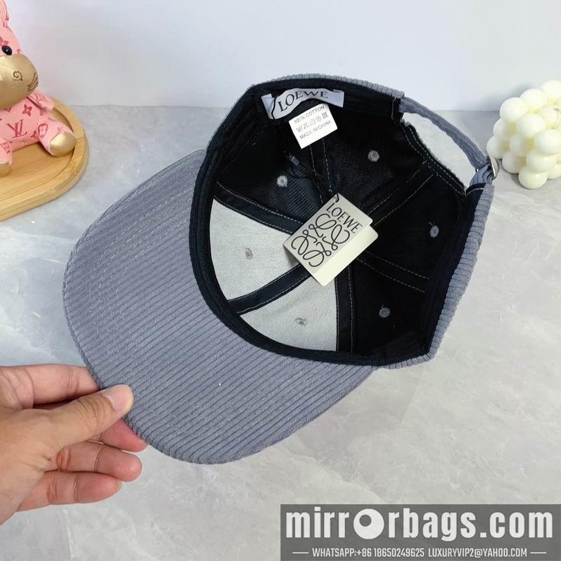 Replica Loewe cap dx15