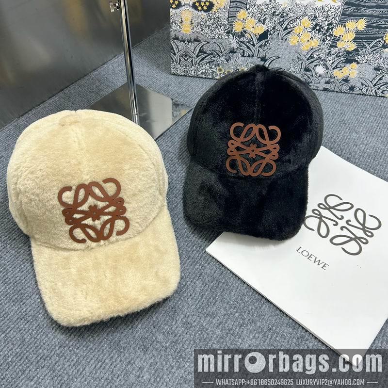 Replica Loewe cap dx32