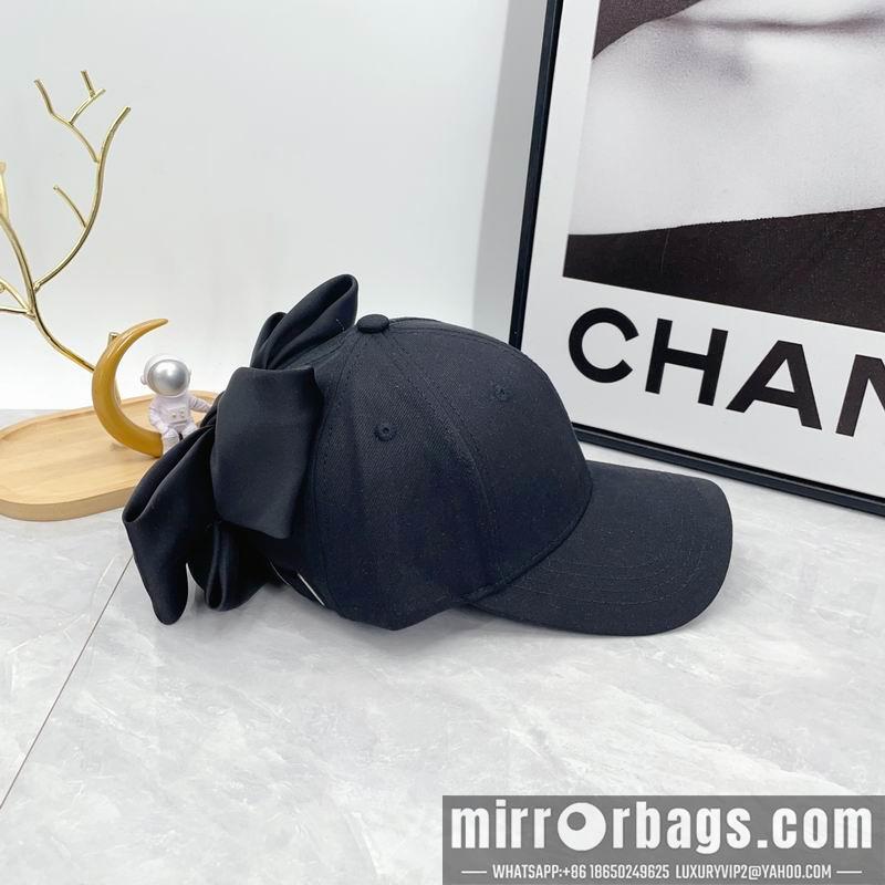 Replica Miumiu cap dx08