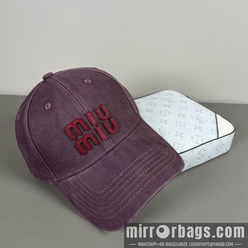 Replica Miumiu cap dx09