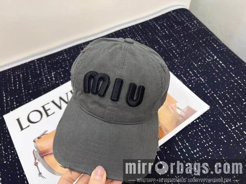 Replica Miumiu cap dx72