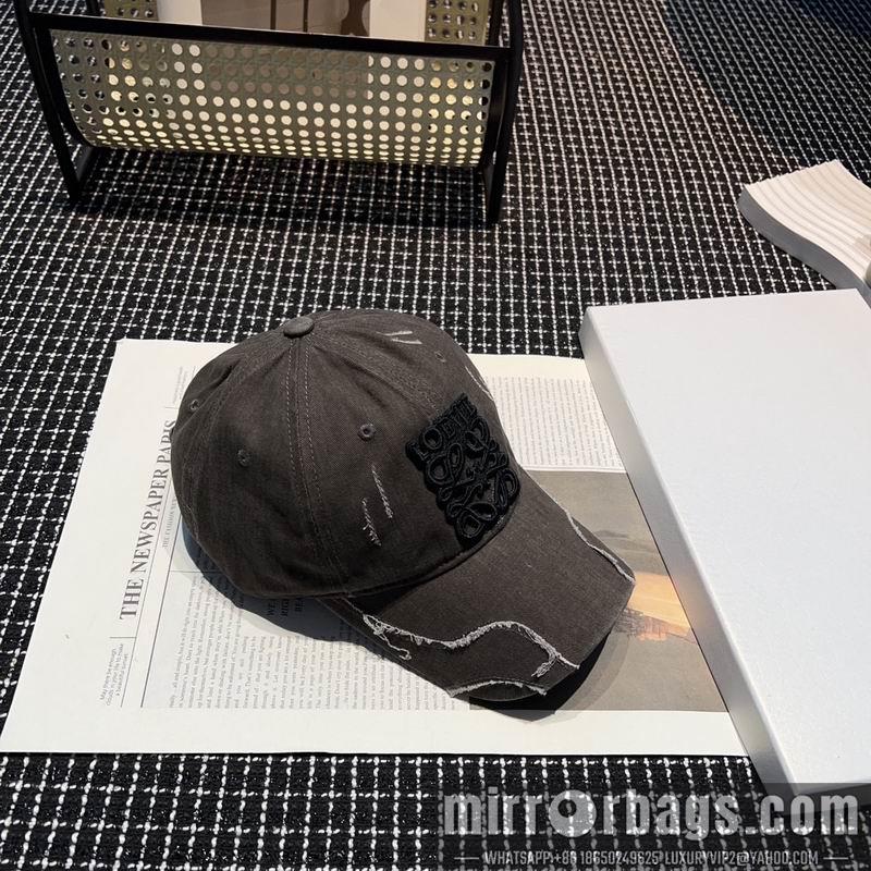 Replica Loewe cap dx08
