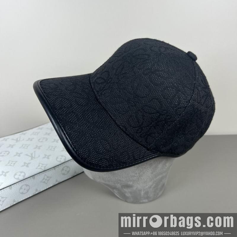 Replica Loewe Hat dx43