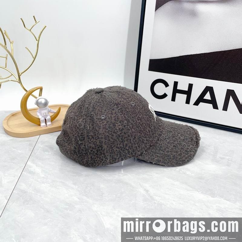 Replica Miumiu cap dx47