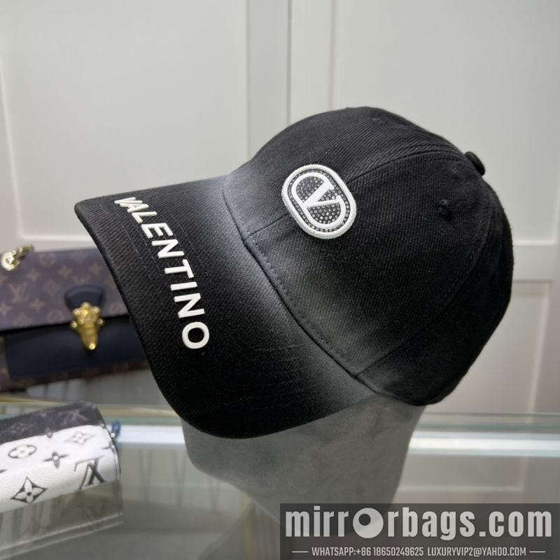 Replica Valentino Hat dx02