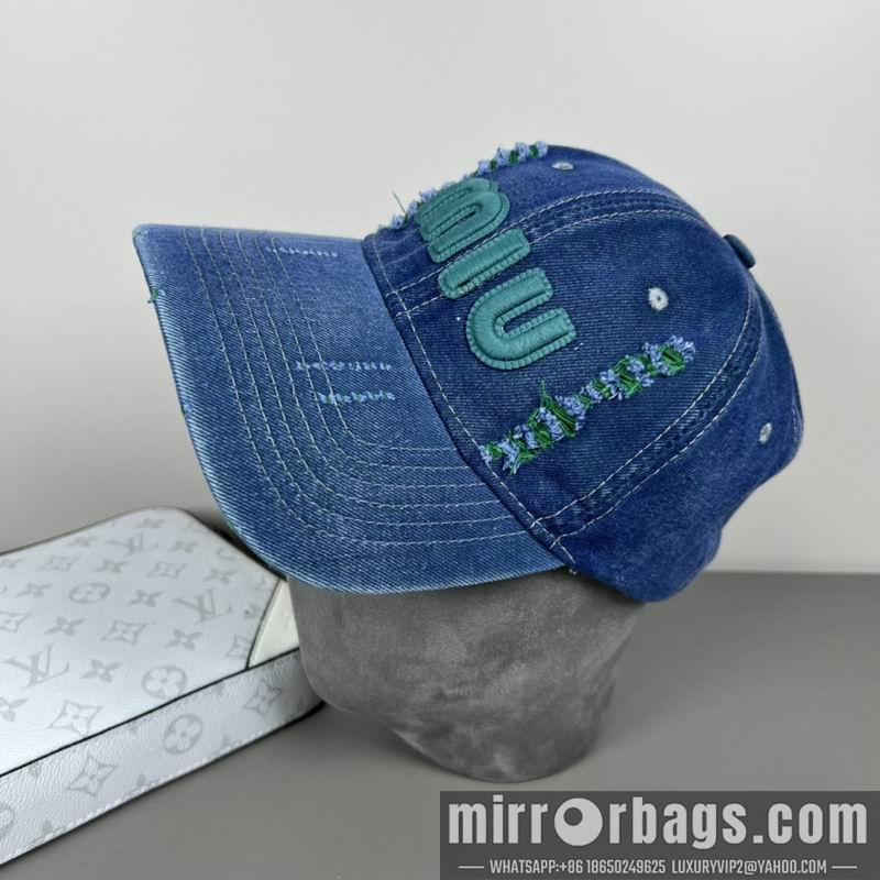 Replica Miumiu cap dx15