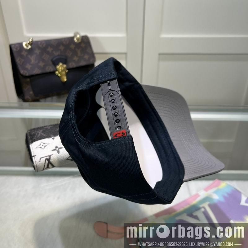 Replica Other cap dx07