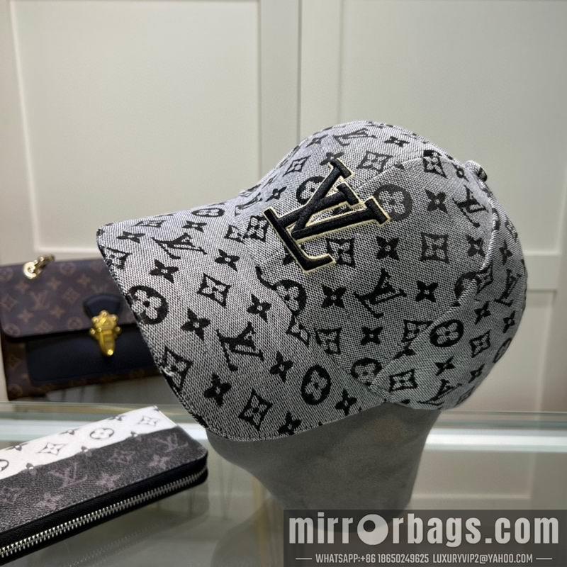 Replica LV cap dx24