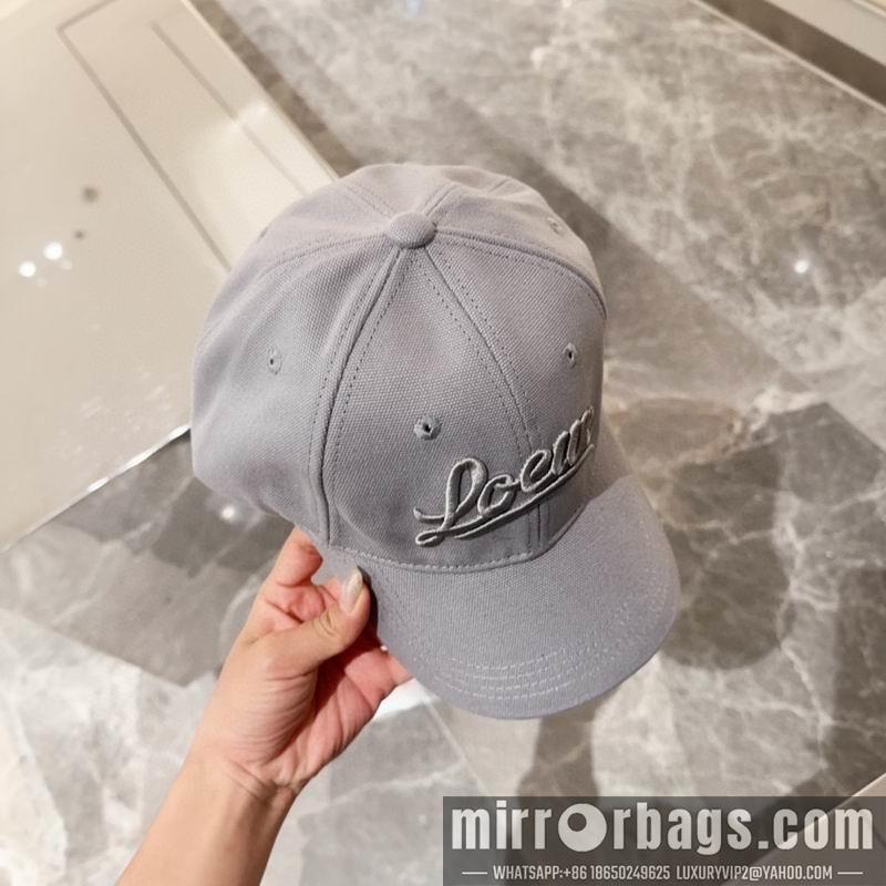 Replica Loewe cap dx44