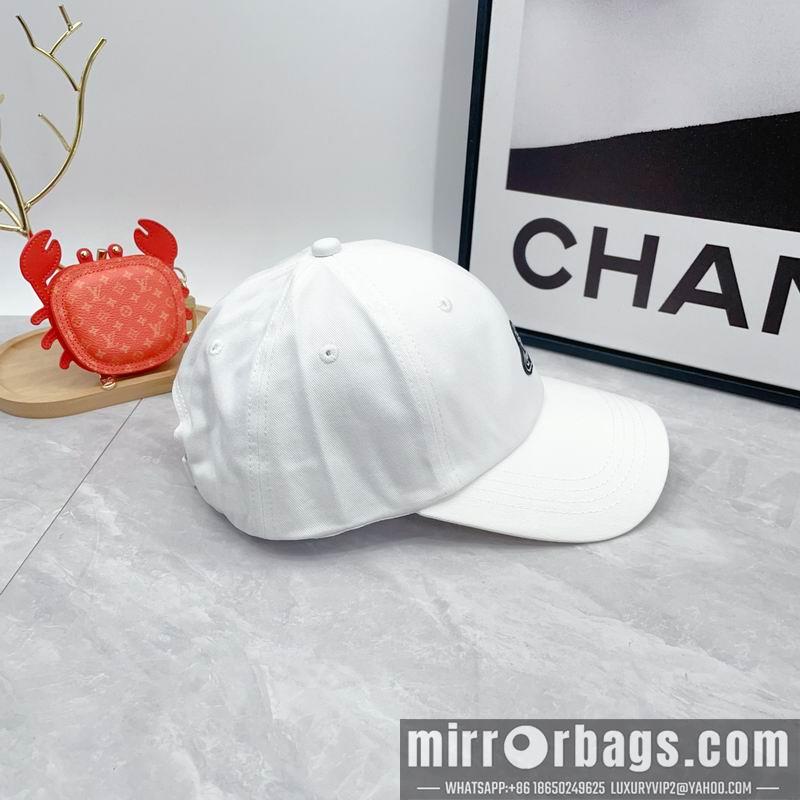 Replica Vivienne Westwood cap dx03