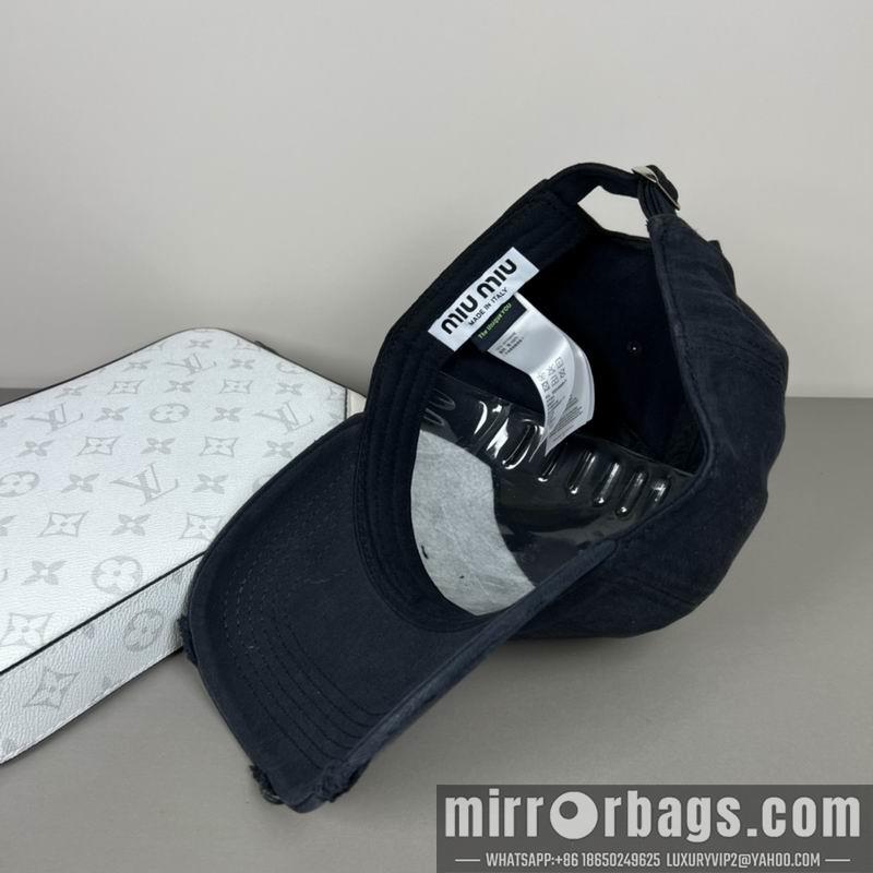 Replica Miumiu cap dx44