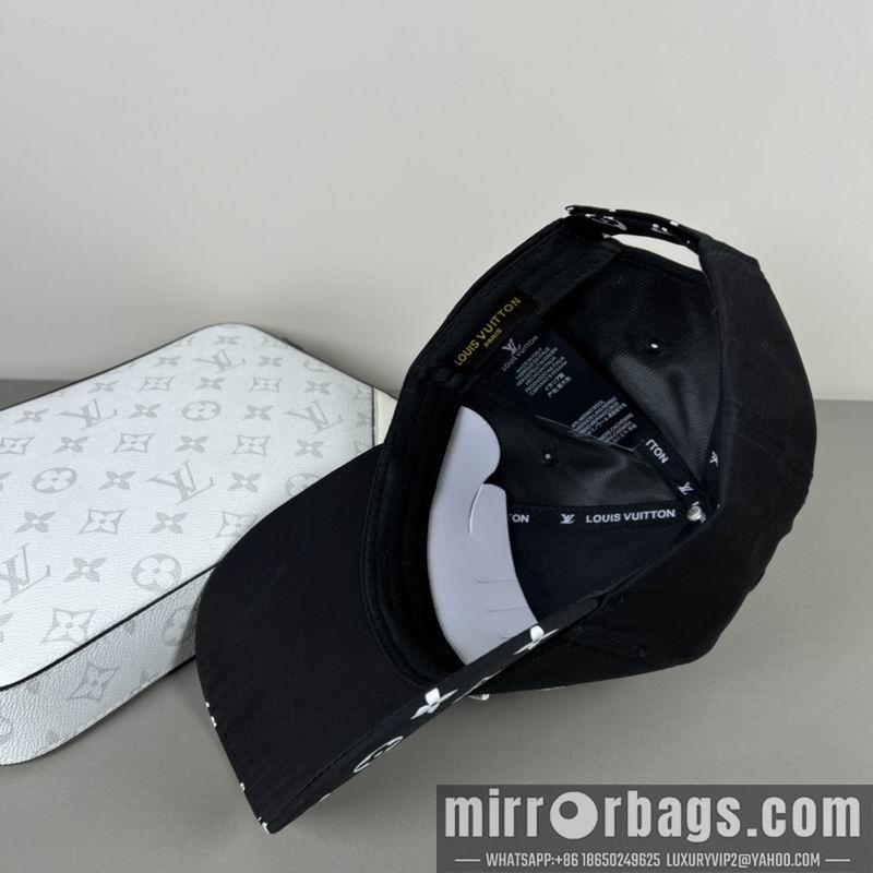 Replica LV cap dx63