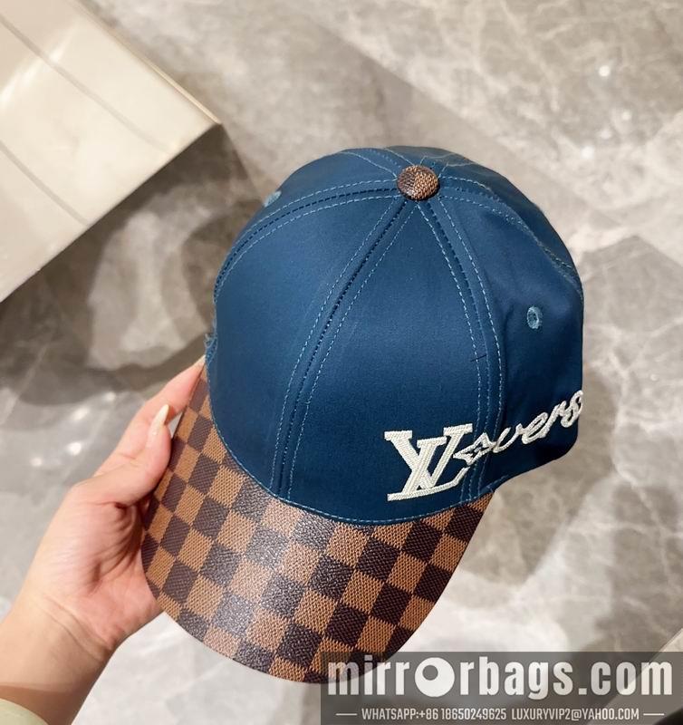 Replica LV cap 071303