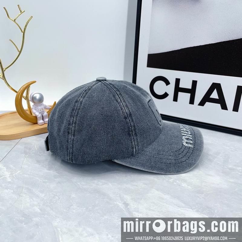 Replica Miumiu cap dx21
