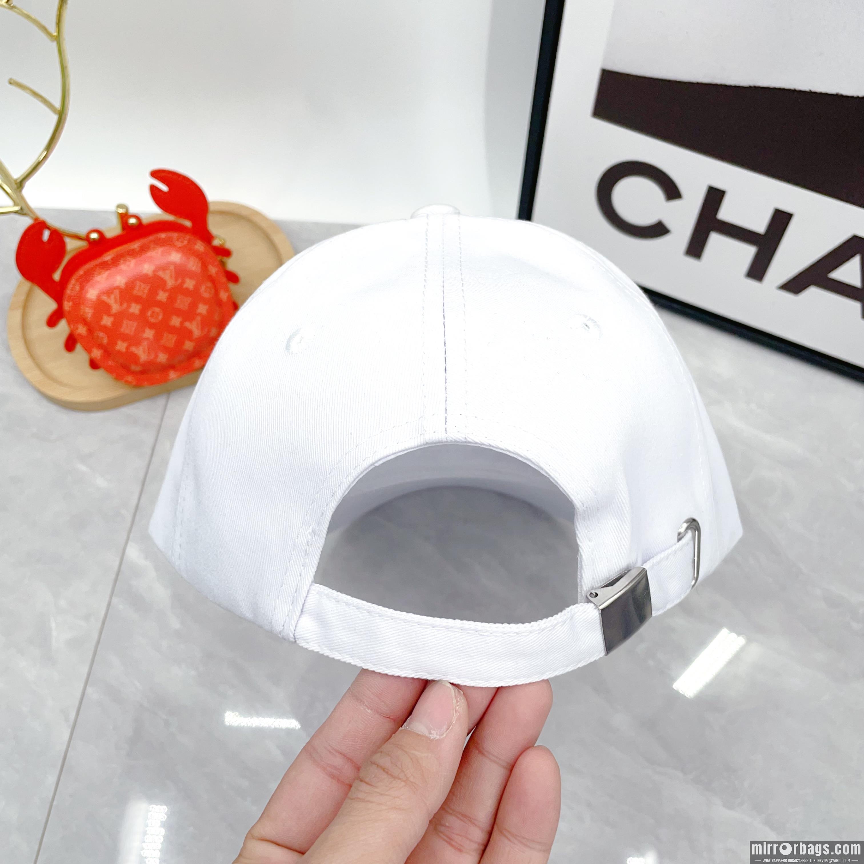 Replica LV Hat dx04